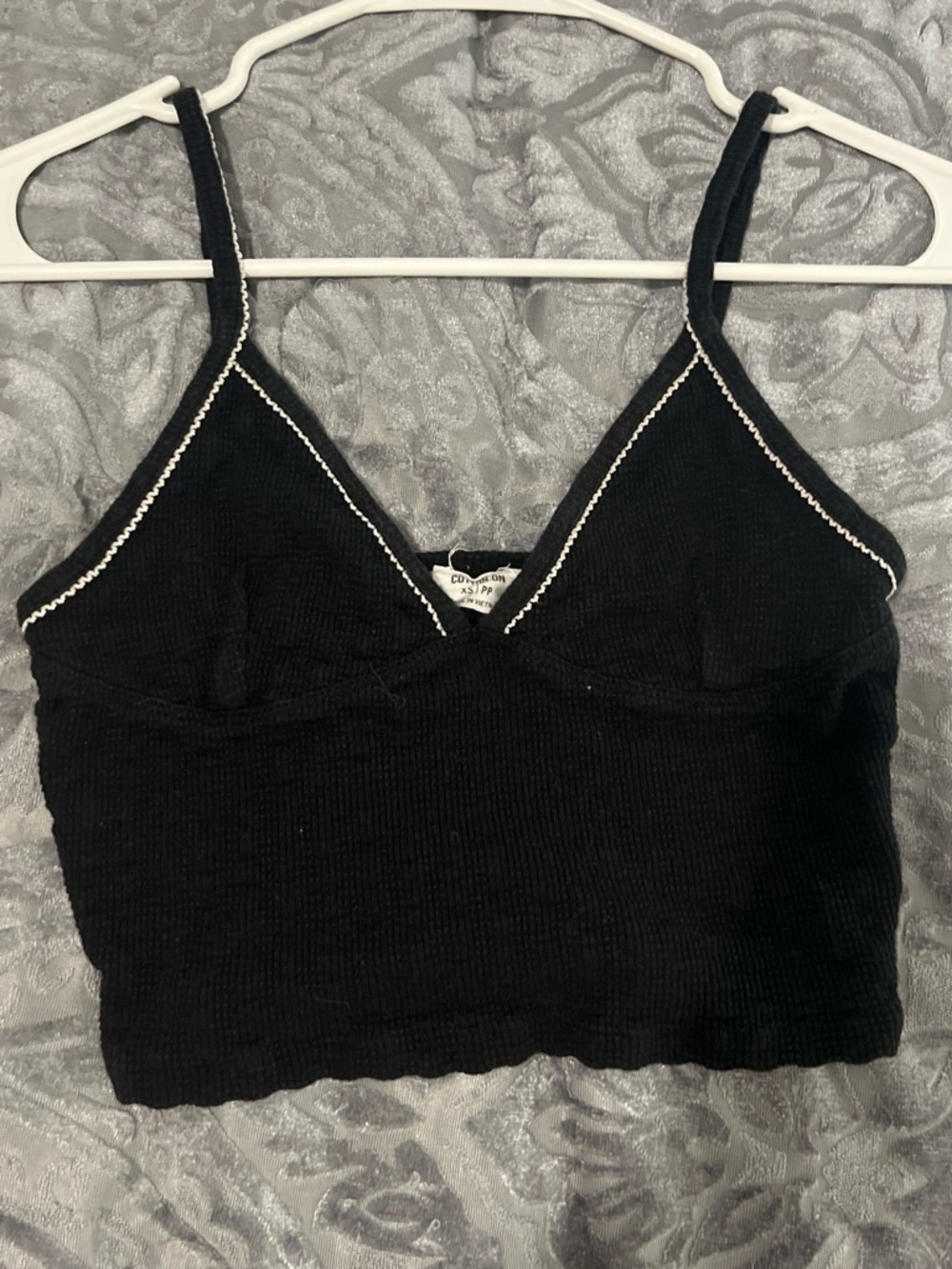 Cotton On Black Cropped Ribbed V-Neck Tank with White Trim